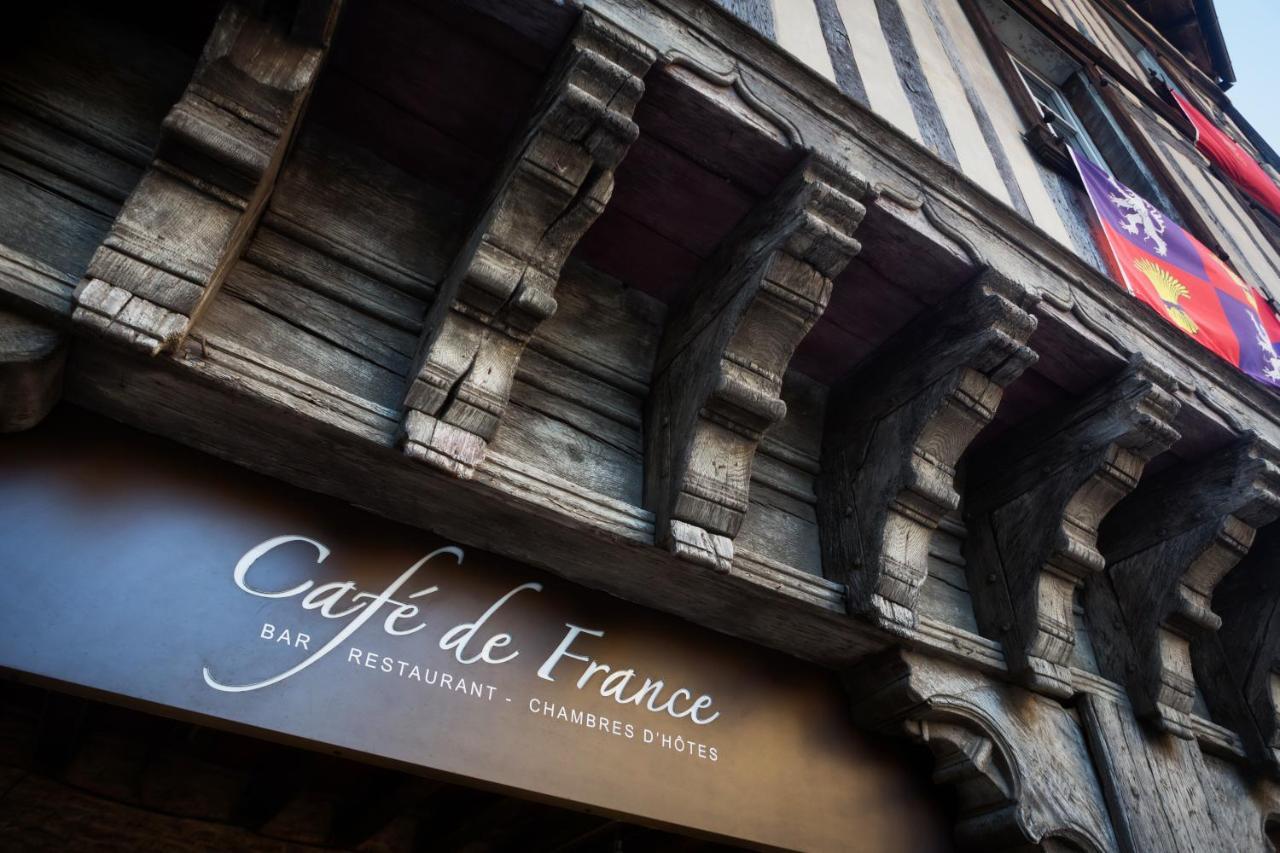 Cafe De France Eauze Bed & Breakfast Exterior foto