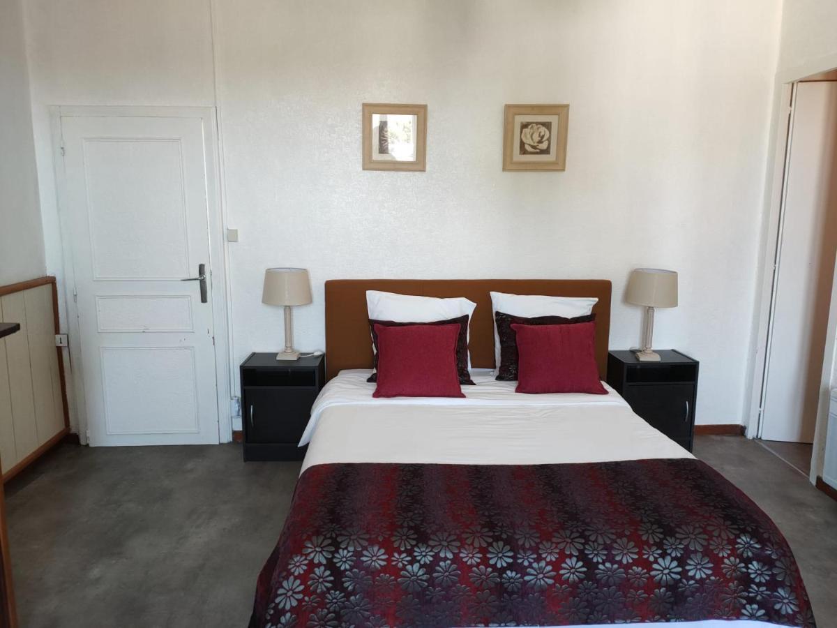 Cafe De France Eauze Bed & Breakfast Exterior foto